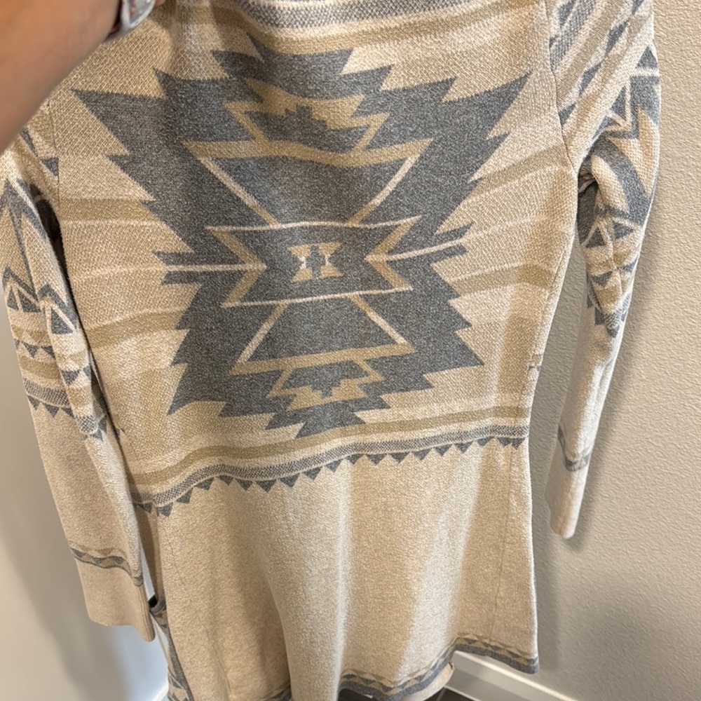Geometric Patterned Beige and Gray Women's Sweater - Picture 3 of 3